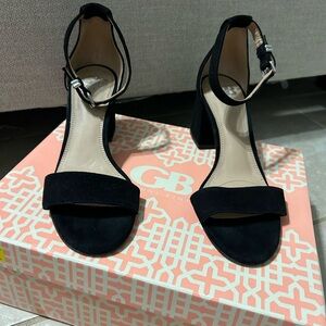 Black heels with small block heel.